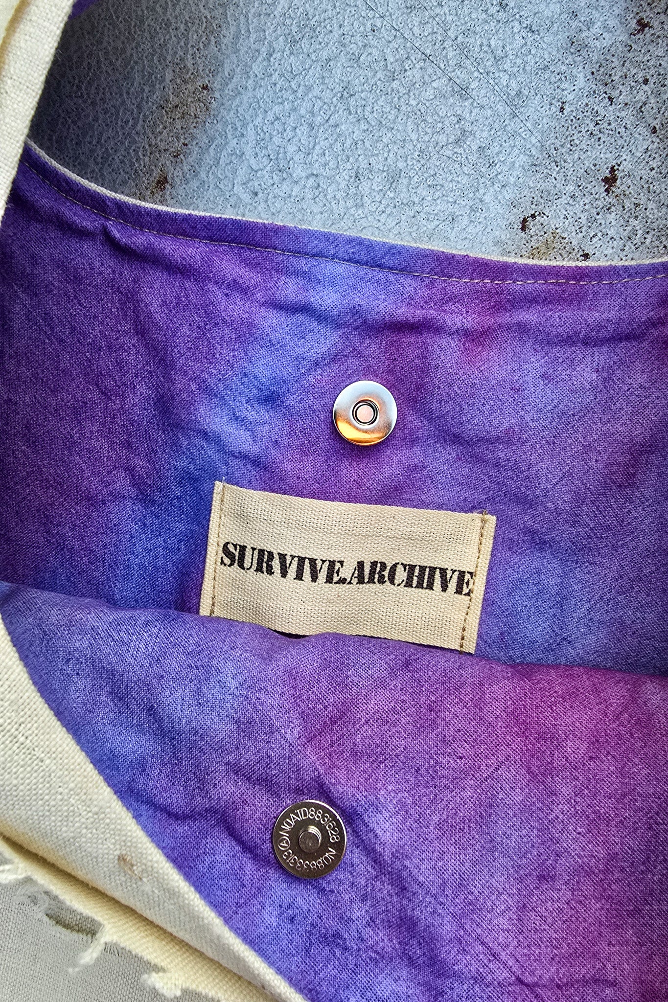 big CORRODE hobo bag 01