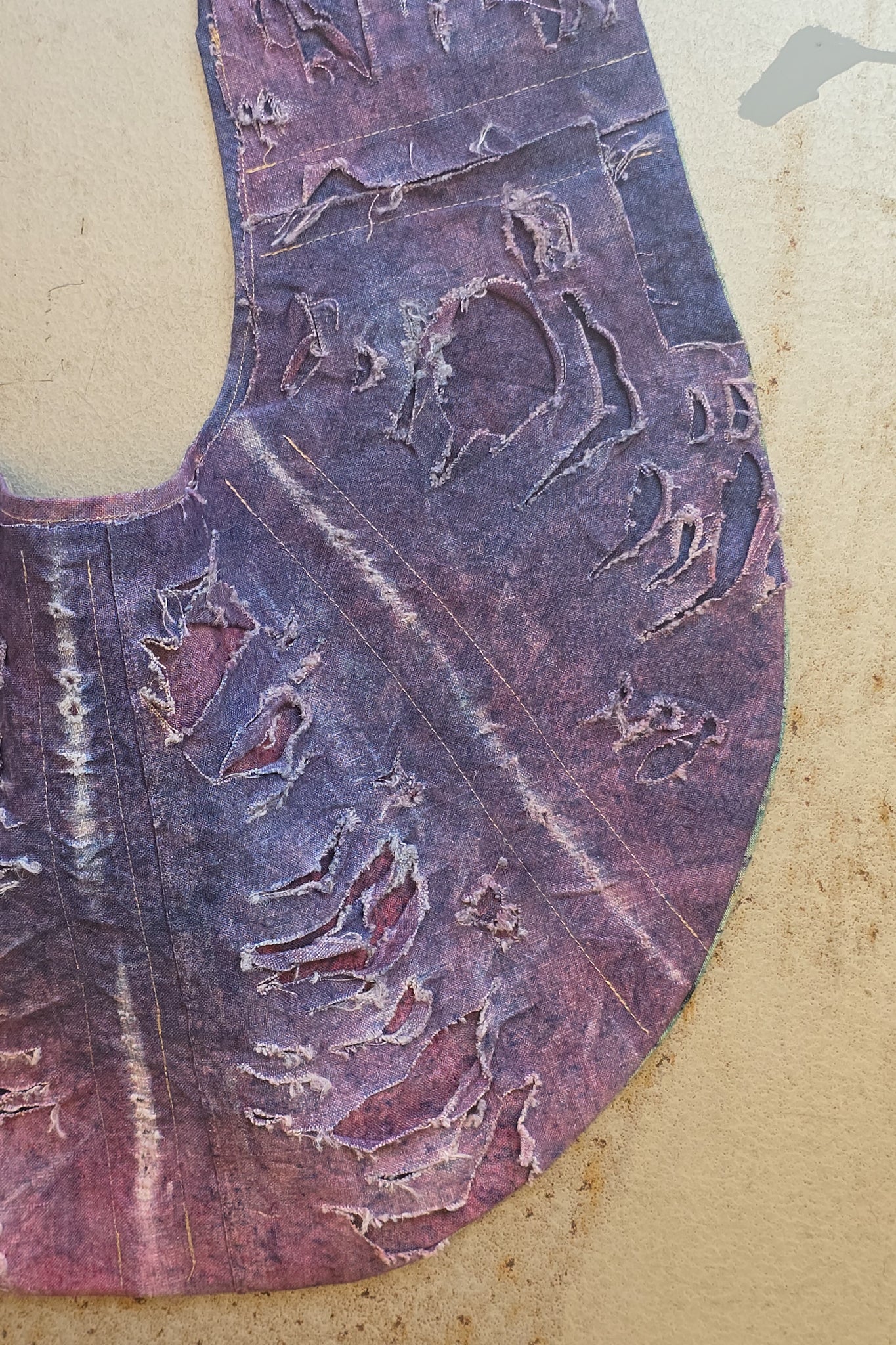 big CORRODE hobo bag 05