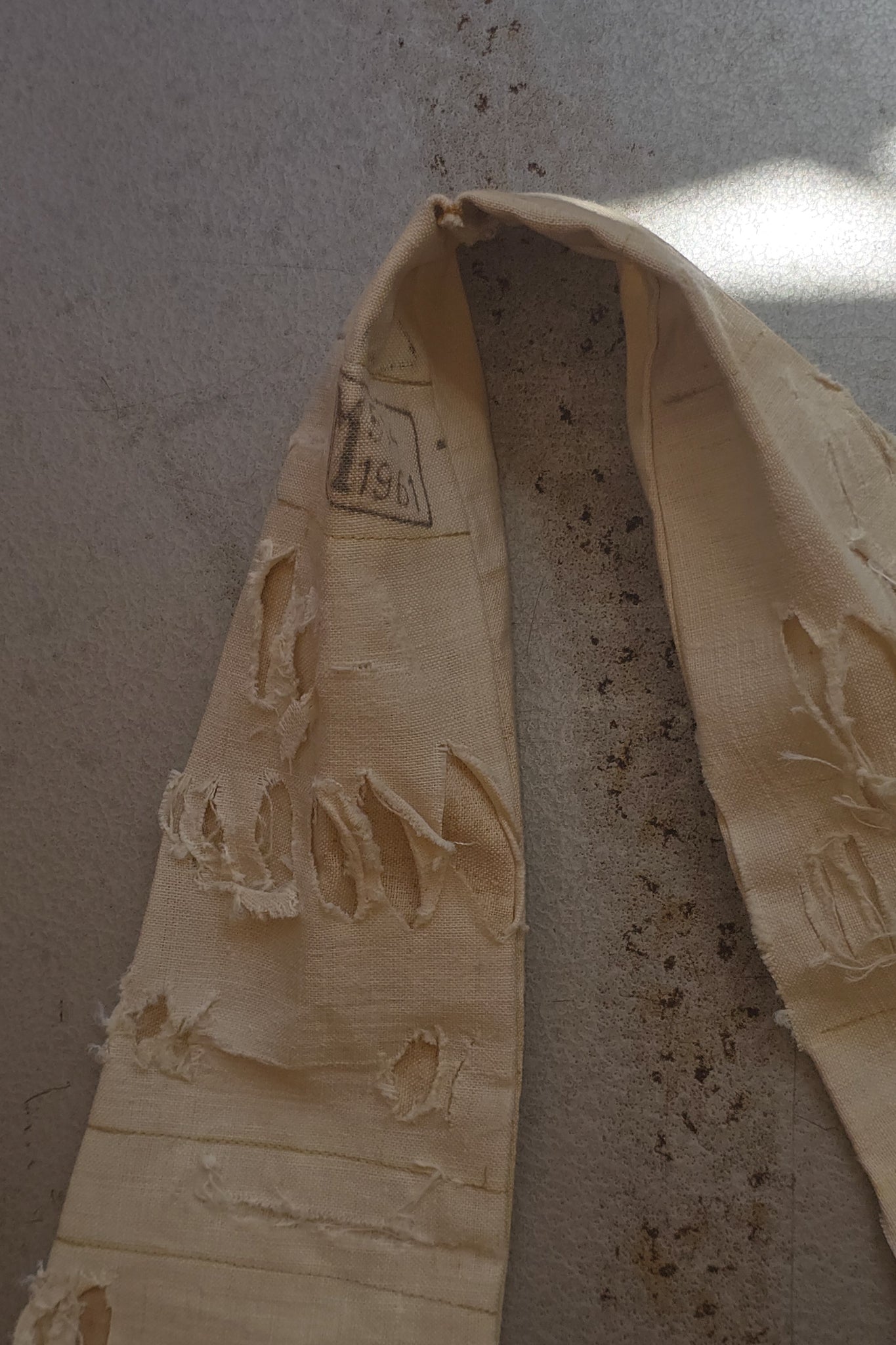 big CORRODE hobo bag 07