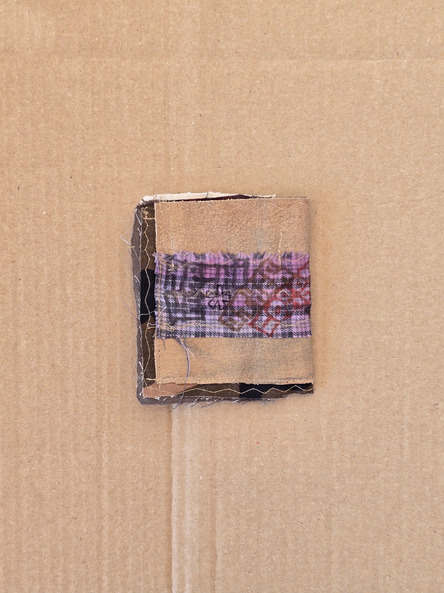Survive.archive – Other Wallet: Viola