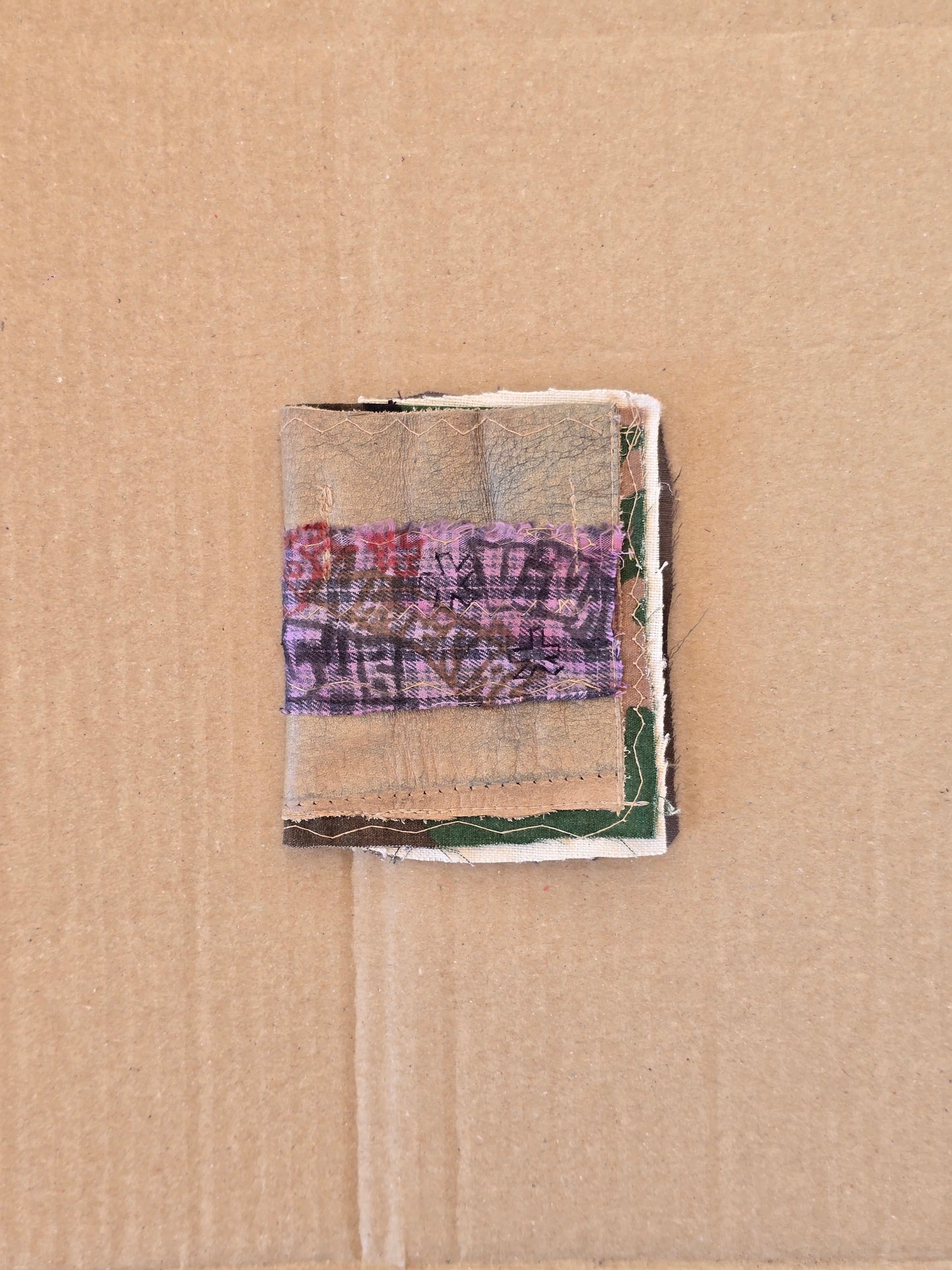 Survive.archive – Other Wallet: Viola
