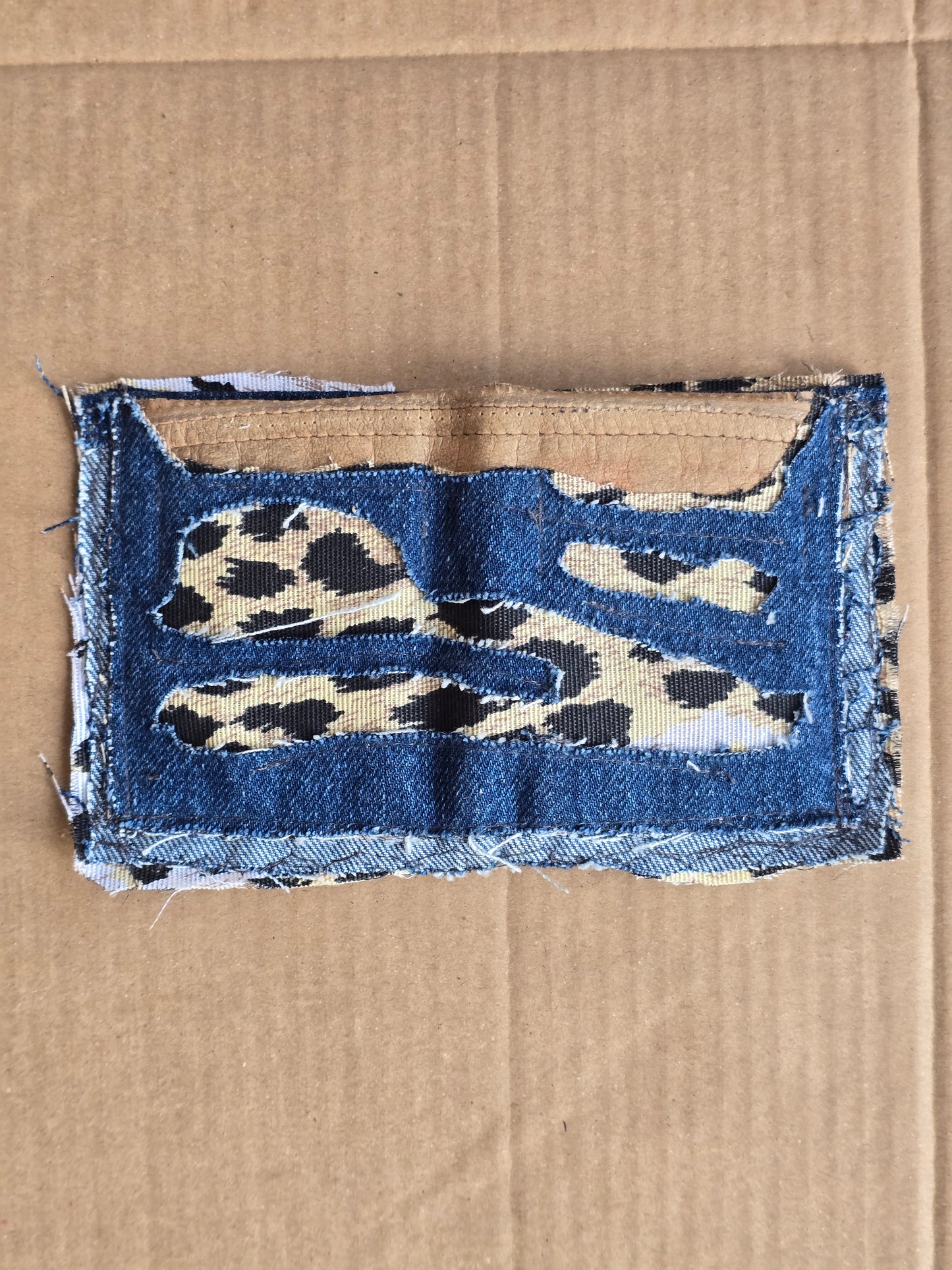 Survive.archive - Other Wallet: Graffio